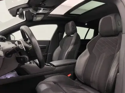 Photo 13 Peugeot 508  SW Hybrid4 360 e-EAT8 Peugeot Sport Engineered