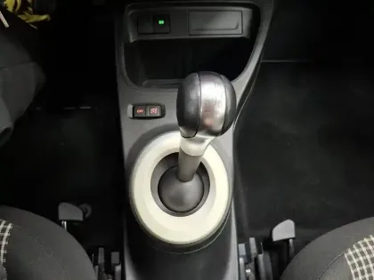 Photo 34 Renault Twingo  III E-Tech