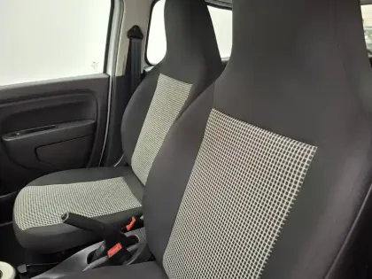 Photo 23 Renault Twingo  III E-Tech