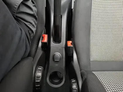 Photo 37 Renault Twingo  III E-Tech