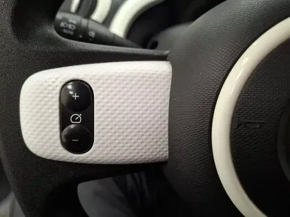 Photo 27 Renault Twingo  III E-Tech