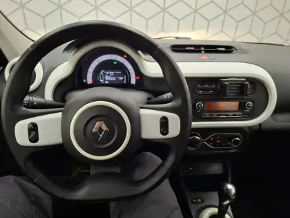 Photo 32 Renault Twingo  III E-Tech