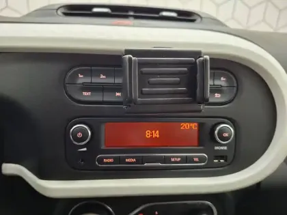 Photo 35 Renault Twingo  III E-Tech