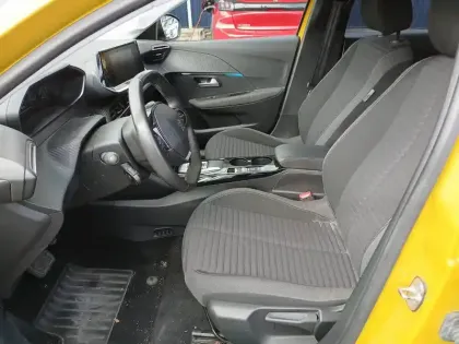 Photo 8 Peugeot 208  Electrique 50 kWh 136ch