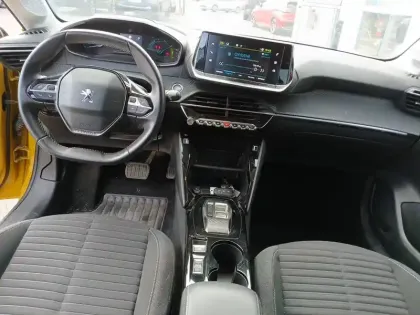 Photo 10 Peugeot 208  Electrique 50 kWh 136ch