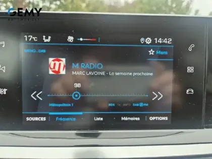 Photo 14 Peugeot 208  PureTech 75 S&S BVM5