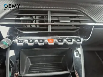Photo 12 Peugeot 208  PureTech 75 S&S BVM5