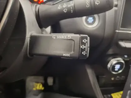 Photo 44 Renault Captur  E-Tech hybride 145
