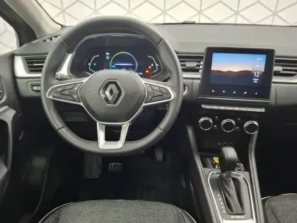 Photo 33 Renault Captur  E-Tech hybride 145