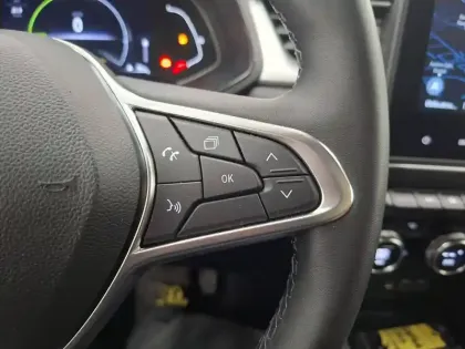 Photo 43 Renault Captur  E-Tech hybride 145