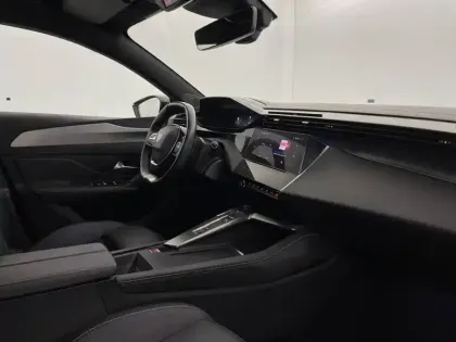 Photo 25 Peugeot 308  SW PHEV 180 e-EAT8