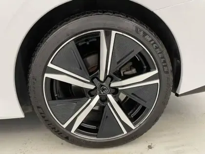 Photo 15 Peugeot 308  SW PHEV 180 e-EAT8