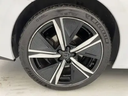 Photo 18 Peugeot 308  SW PHEV 180 e-EAT8