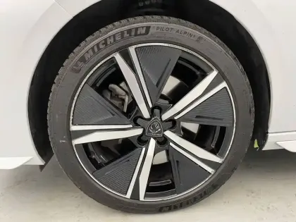 Photo 16 Peugeot 308  SW PHEV 180 e-EAT8