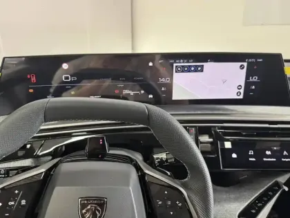Photo 17 Peugeot 3008  Hybrid 145 e-DCS6