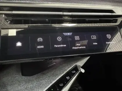 Photo 28 Peugeot 3008  Hybrid 145 e-DCS6