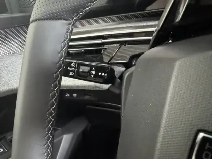 Photo 11 Peugeot 3008  Hybrid 145 e-DCS6