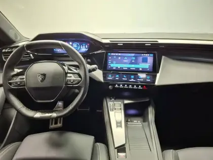 Photo 15 Peugeot 308  PHEV 180 e-EAT8