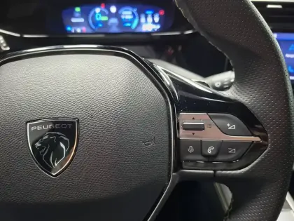 Photo 24 Peugeot 308  PHEV 180 e-EAT8