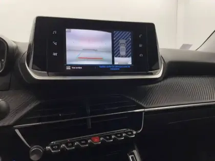 Photo 30 Peugeot 2008  PureTech 100 S&S BVM6