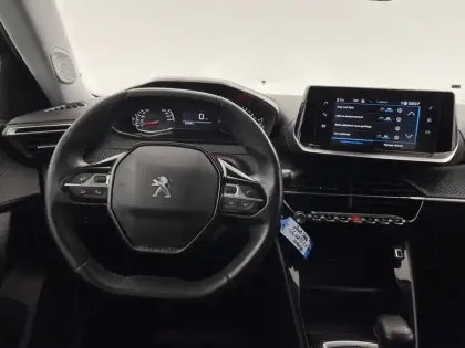 Photo 21 Peugeot 2008  PureTech 100 S&S BVM6