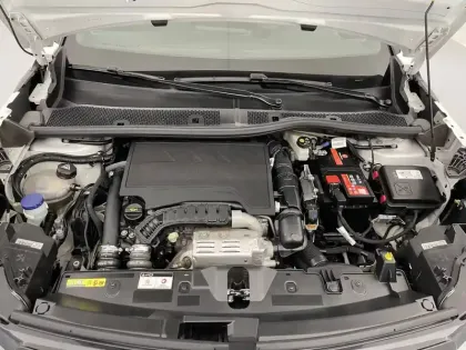 Photo 20 Peugeot 2008  PureTech 130 S&S EAT8