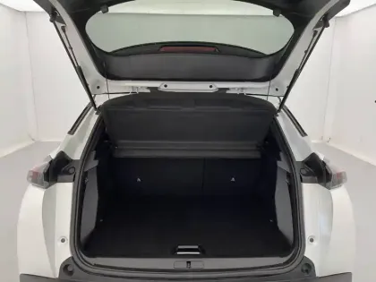 Photo 12 Peugeot 2008  PureTech 130 S&S EAT8