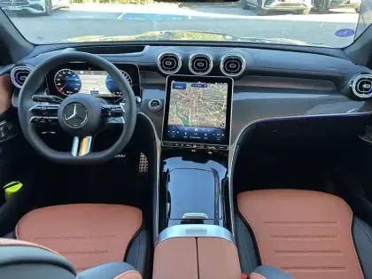 Photo 5 Mercedes GLC  Coupe 300 e Hybrid EQ 4Matic