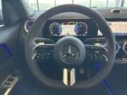 Photo 6 Mercedes GLA  200 d 8G-DCT