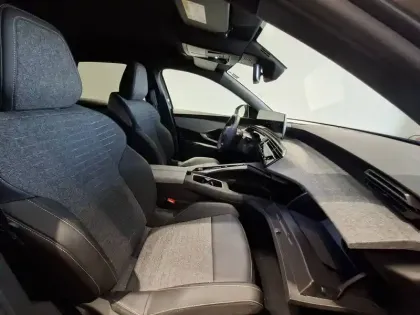 Photo 30 Peugeot 3008  Hybrid 145 e-DCS6