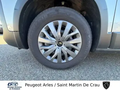Photo 44 Peugeot Rifter  M Essence 110 ch Manuelle 5pl