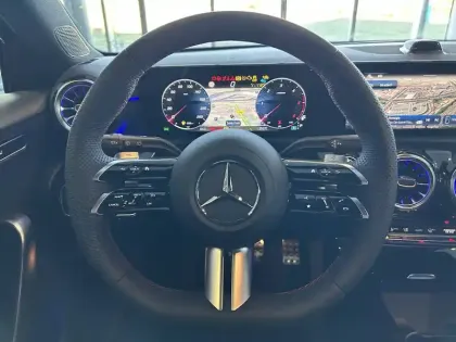 Photo 6 Mercedes Classe A  200 d
