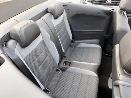 Photo 9 Volkswagen T-roc  Cabriolet 1.5 TSI Evo2 150ch R-Line DSG7