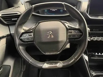 Photo 12 Peugeot 208  e- 136ch GT Pack