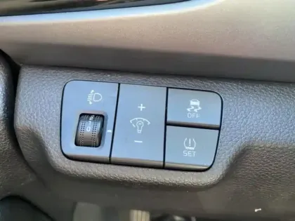Photo 15 Kia Rio  1.0 T-GDI 120ch ISG Design DCT7 Euro6d-T