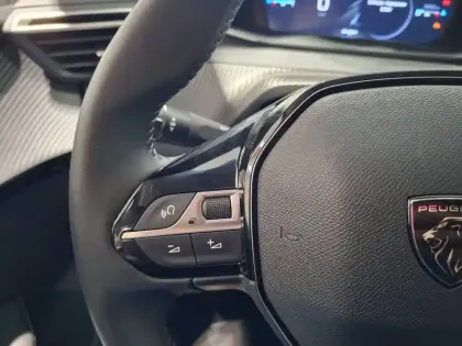 Photo 13 Peugeot 208  100 S&S BVM6