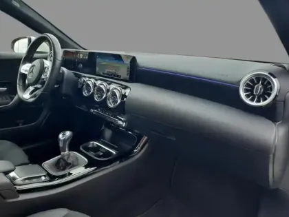 Photo 13 Mercedes Classe A 180 d Berline AMG Line