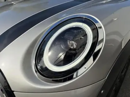 Photo 21 Mini Mini  Cooper 136ch Edition Premium Plus BVA7