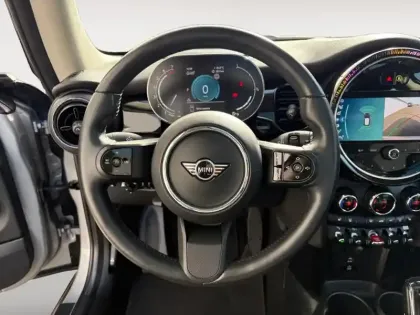 Photo 5 Mini Mini  Cooper 136ch Edition Premium Plus BVA7