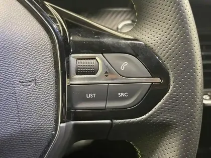 Photo 14 Peugeot 208  e- 136ch GT