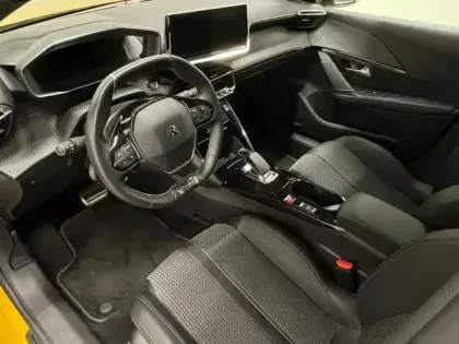 Photo 10 Peugeot 208  e- 136ch GT