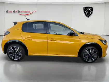 Photo 19 Peugeot 208  e- 136ch GT