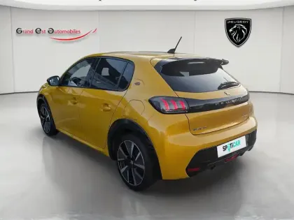 Photo 21 Peugeot 208  e- 136ch GT