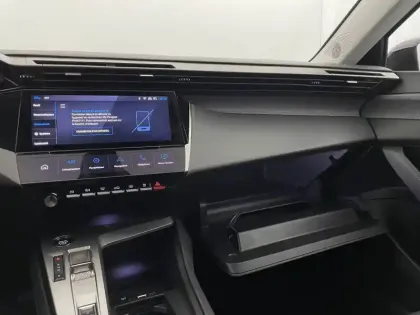 Photo 24 Peugeot 308  PHEV 180 e-EAT8