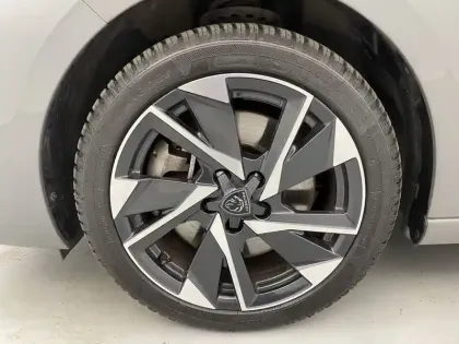 Photo 16 Peugeot 308  PHEV 180 e-EAT8