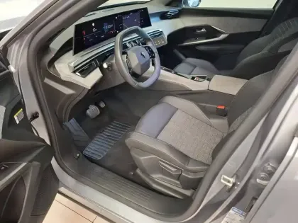 Photo 10 Peugeot 3008  Hybrid 145 e-DCS6