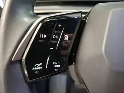 Photo 13 Peugeot 3008  Hybrid 145 e-DCS6