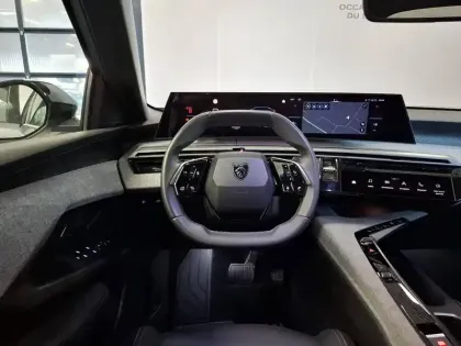 Photo 8 Peugeot 3008  Hybrid 145 e-DCS6