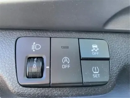Photo 23 Kia Stonic 1.0 T-GDI 100 CH BVM6