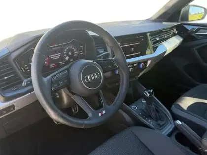 Photo 8 Audi A1 25 TFSI 95 ch S tronic 7 S line